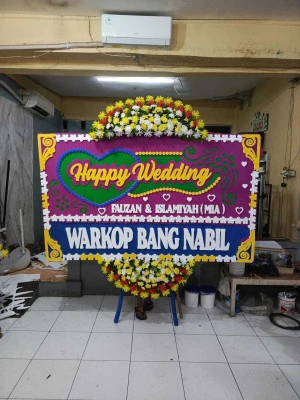 Papan Bunga di Pondok Kopi